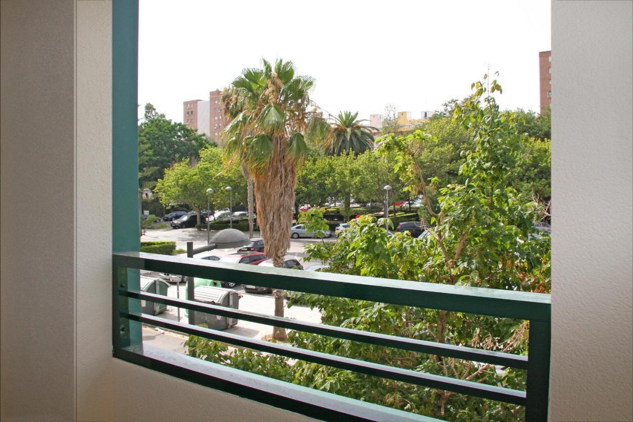 Apartamentos Las Ciencias F Valencia Luaran gambar