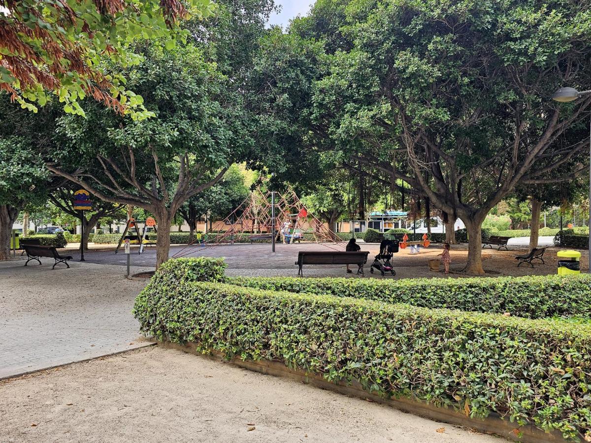 Apartamentos Las Ciencias F Valencia Luaran gambar