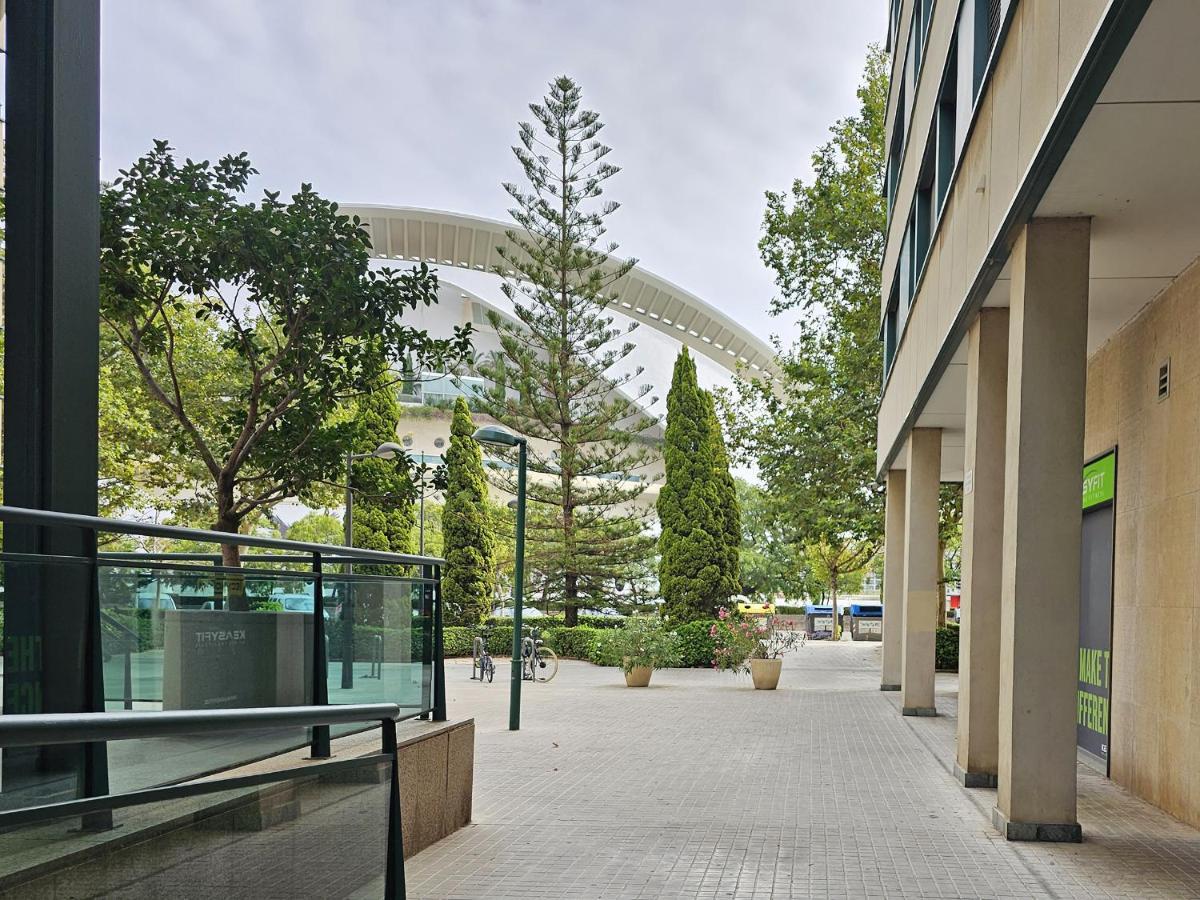 Apartamentos Las Ciencias F Valencia Luaran gambar